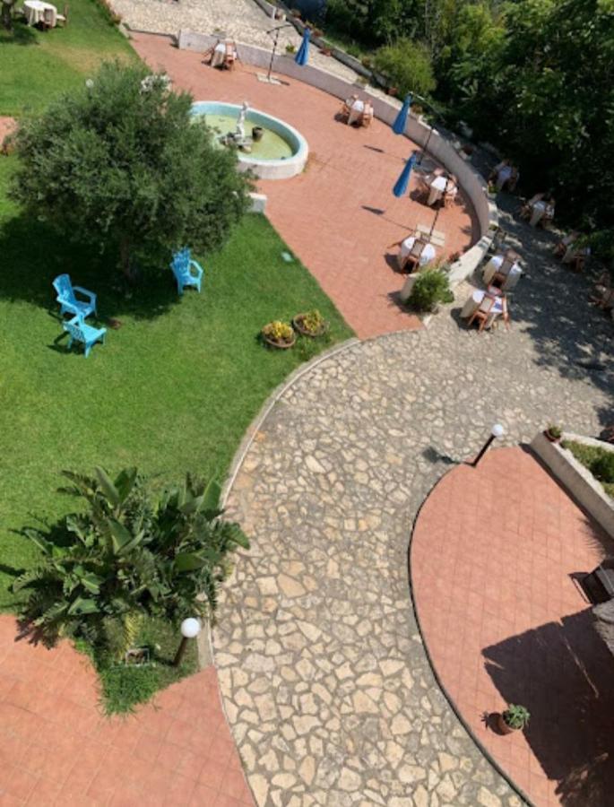 Hotel Parco Delle Rose Acquappesa Ngoại thất bức ảnh