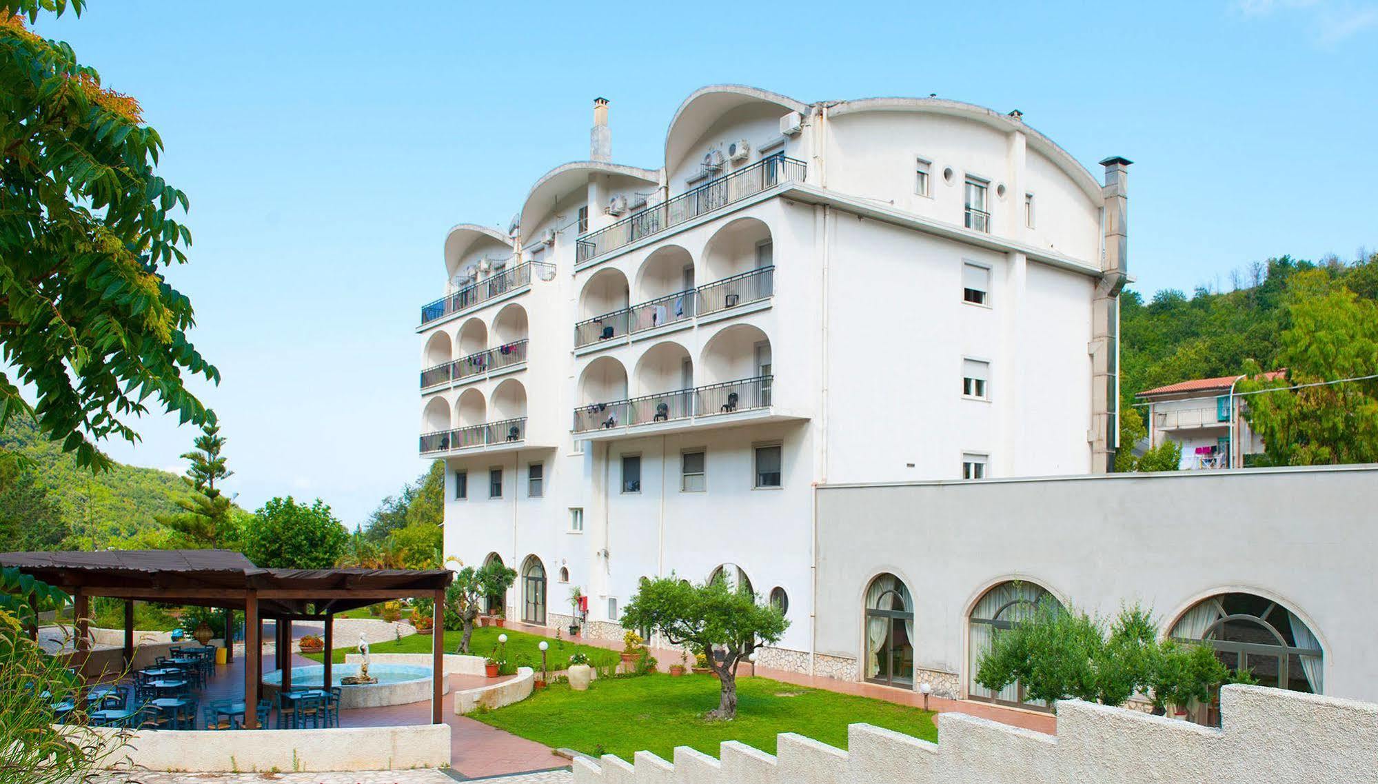 Hotel Parco Delle Rose Acquappesa Ngoại thất bức ảnh